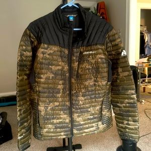 EUC Eddie Bauer stormdown down jacket, men's Medium